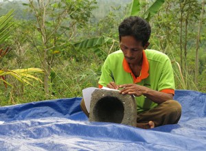 Menulis Kisah Kampung, Catatan Dokumentasi dari Air Naningan