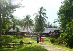 Desa Ensaid Panjang dan Masyarakat Adat Dayak Desa