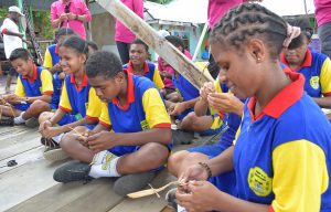 FUN Weaving: Menganyam untuk Masa Depan Alam dan Generasi Mendatang